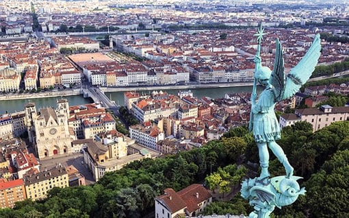 Lione