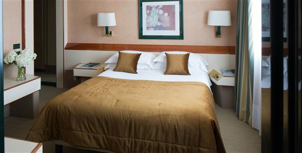 Starhotels President