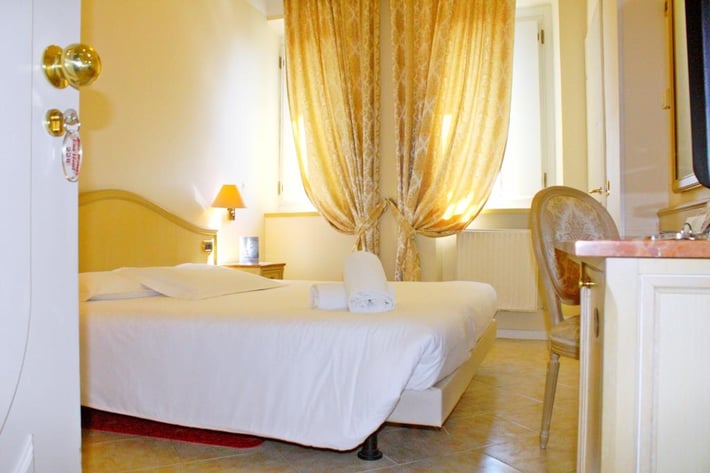 Ena Hotel