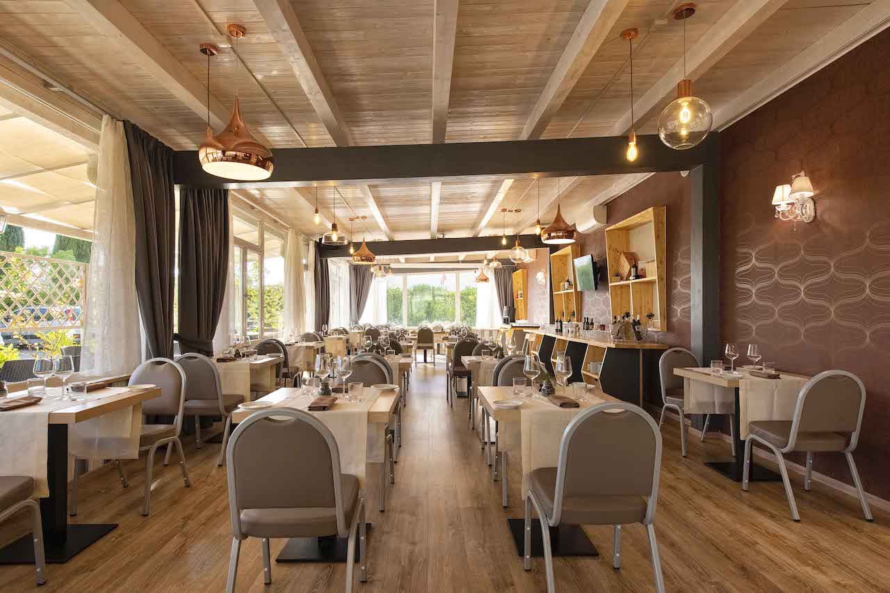 Simon Hotel