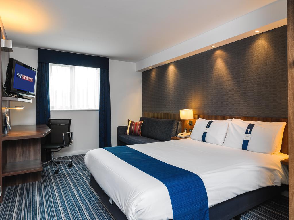 Holiday Inn Express London Gatwick-Crawley