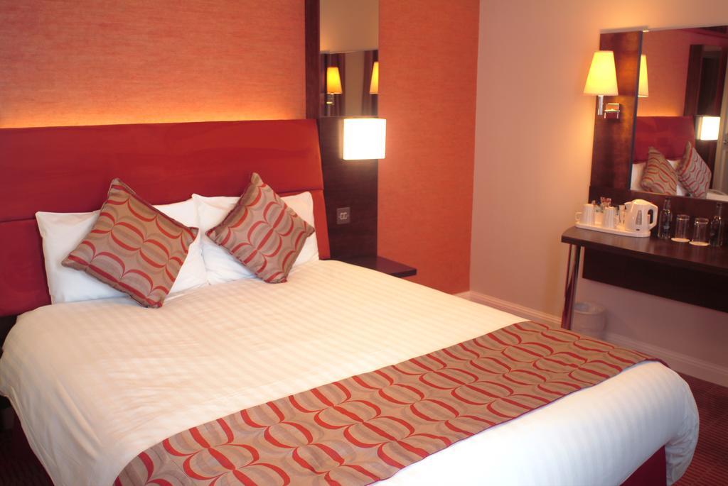 Dragon Hotel