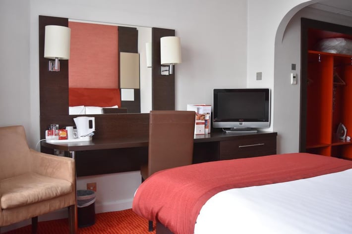 Dragon Hotel