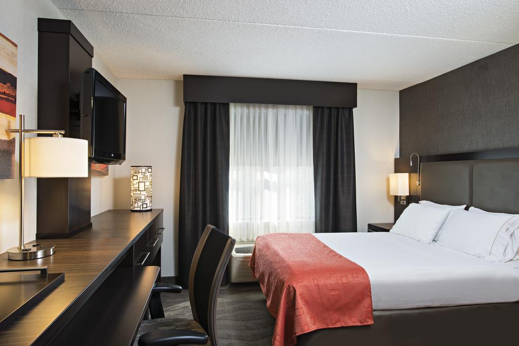 Holiday Inn Express & Suites Boston - Cambridge