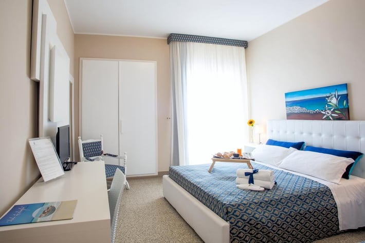 Isola Lo Scoglio Hotel