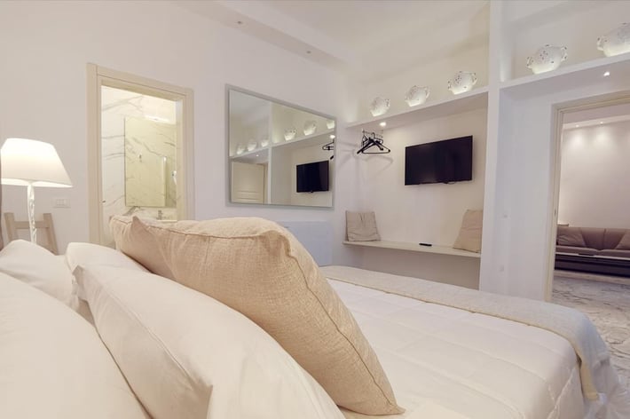 Flos Guest House