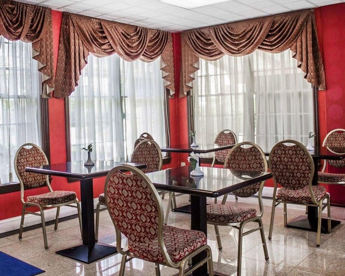 Rodeway Inn Huntington Station - Melville