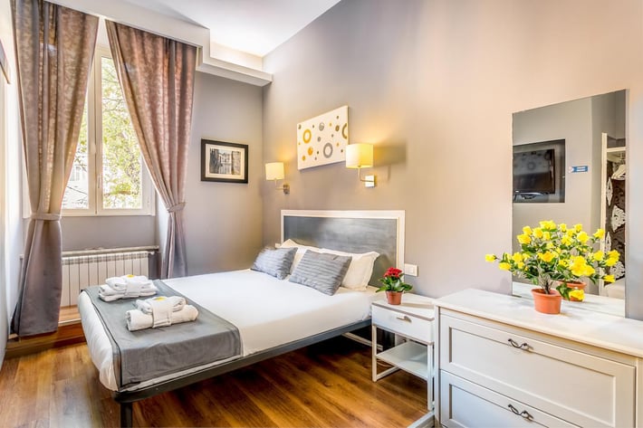 AmoRoma Suite
