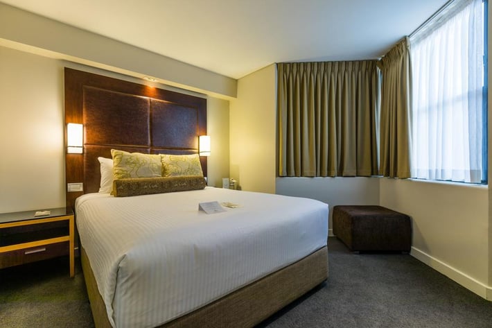 Amora Hotel Riverwalk Melbourne