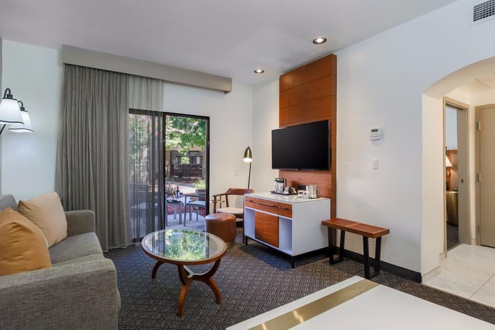 DoubleTree Suites by Hilton Hotel Sacramento - Rancho Cordova