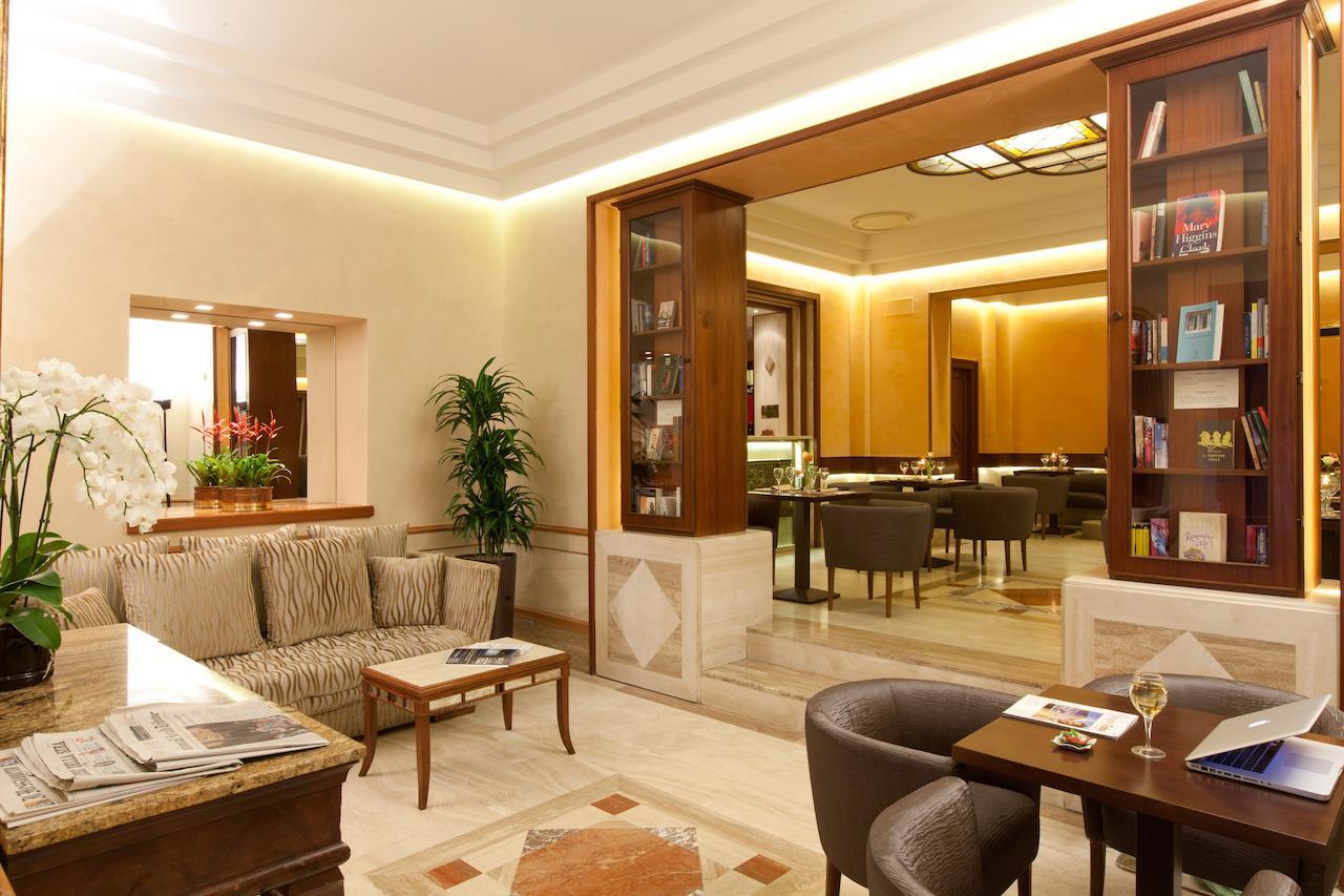 Hotel Diana Roof Garden
