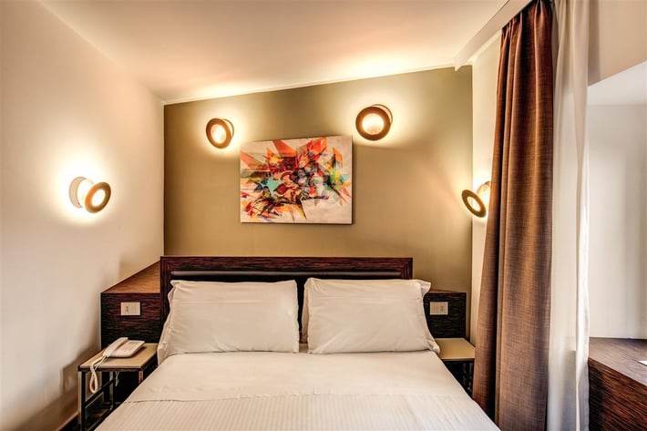 Al Manthia Hotel
