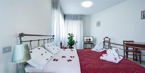 Hotel a Ore Arezzo Addio Albergo a Ore DayBreakHotels