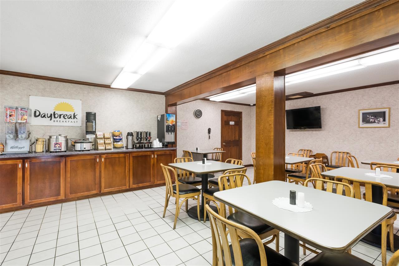 Days Inn by Wyndham Jellico - Tennessee State Line