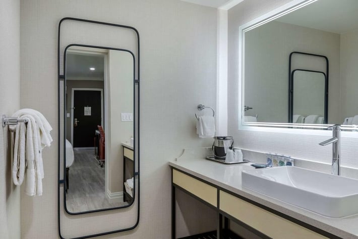 Bluestem Hotel Torrance-Los Angeles