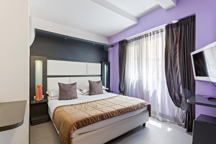 Golden Hotel