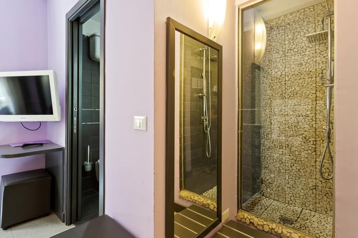 Golden Hotel