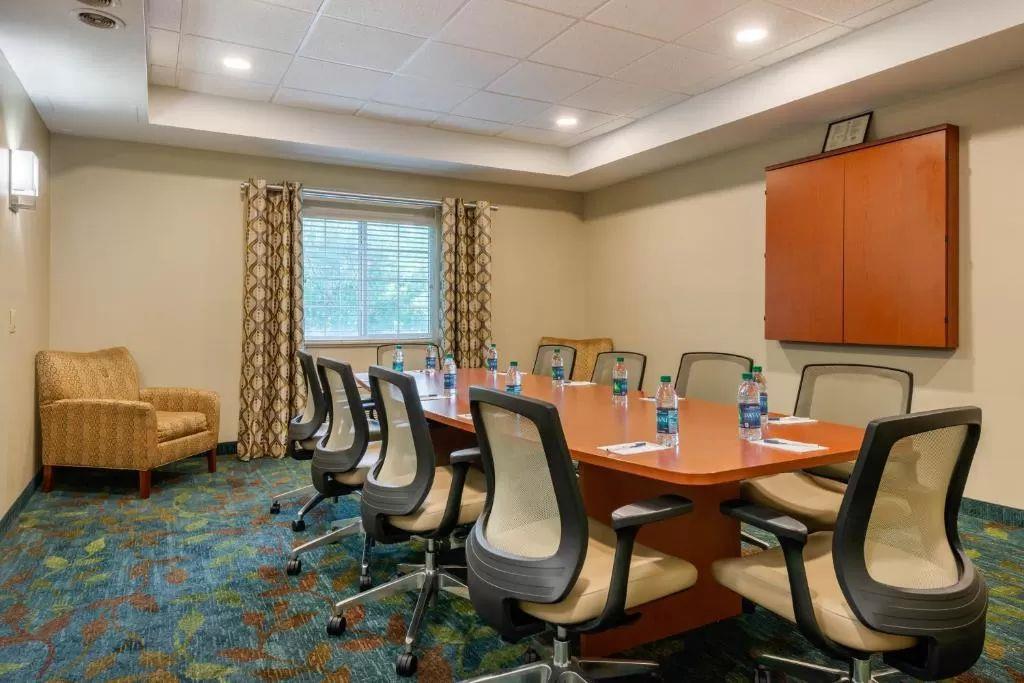 Candlewood Suites Fort Myers-Sanibel Gateway