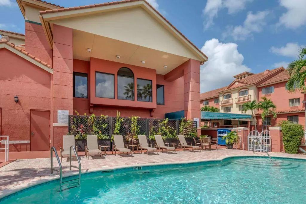 Best Western Plus Palm Beach Gardens Hotel & Suites and Conference Ct