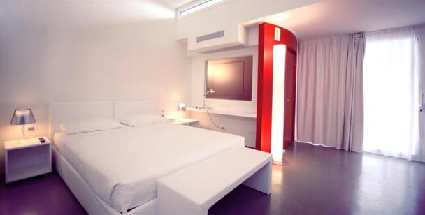 MO.OM Hotel
