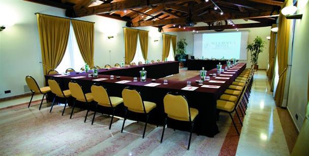 Alla Rocca Hotel Conference & Restaurant