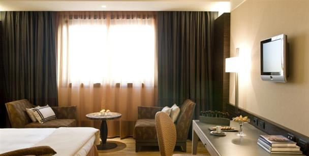 Starhotels Grand Milan