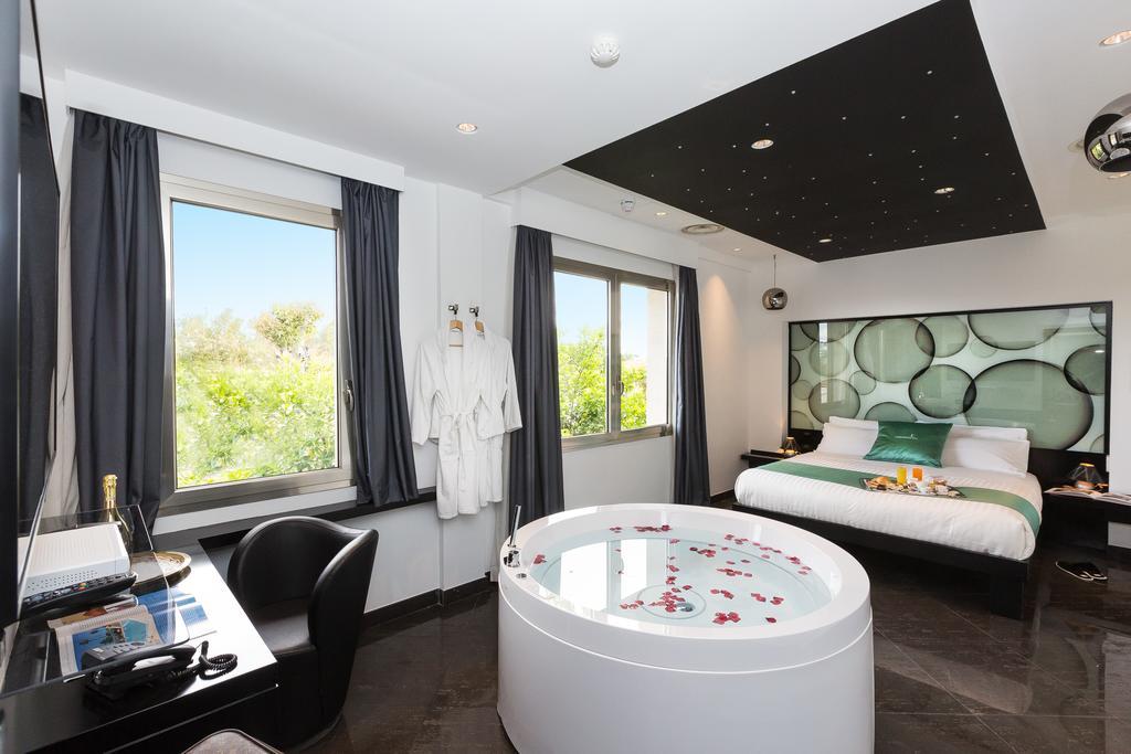 JC Contemporary Hotel