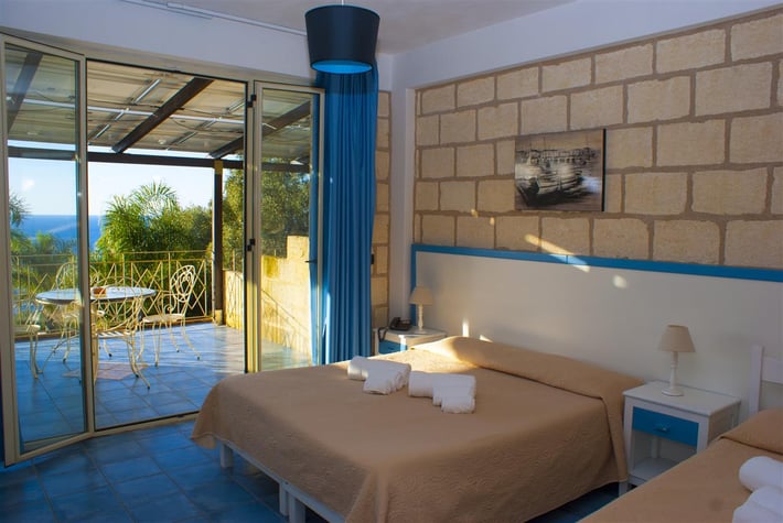 Caposperone Resort