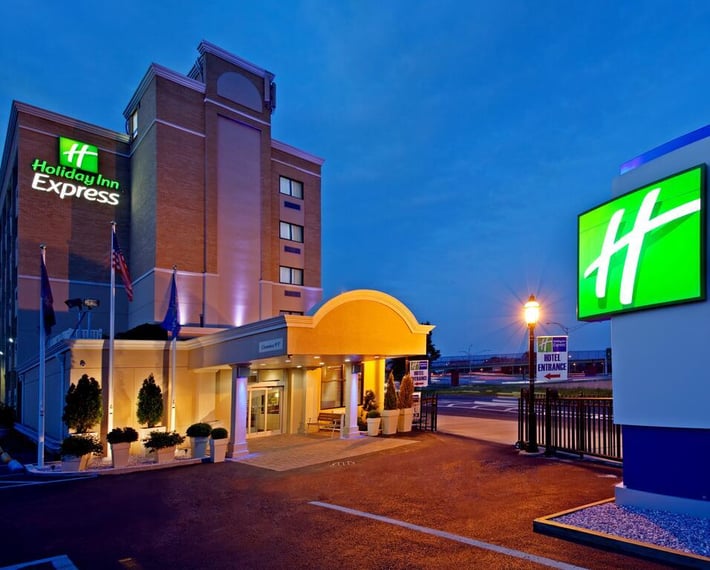 Holiday Inn Express LaGuardia Airport