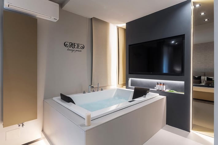 Greed Lounge Privee