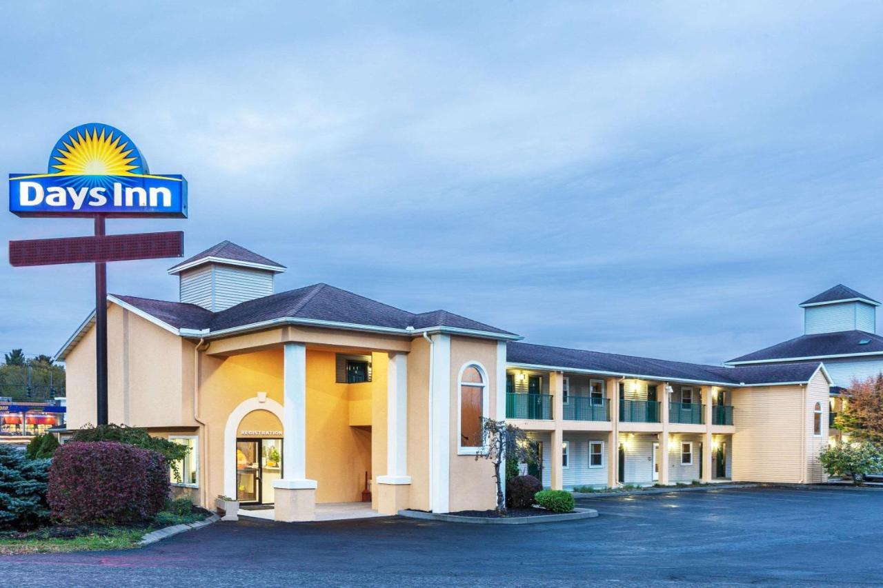 Red Roof Inn - Weedsport