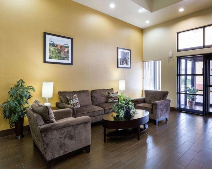 Quality Suites Cy-Fair At Jones Road
