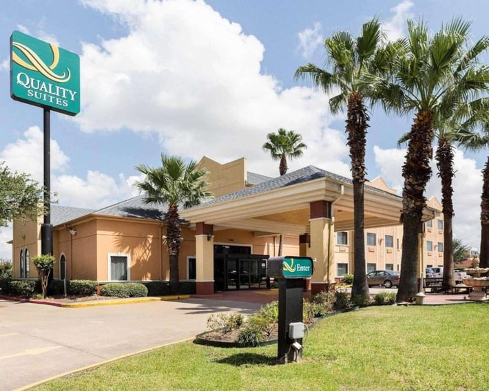 Quality Suites Cy-Fair At Jones Road