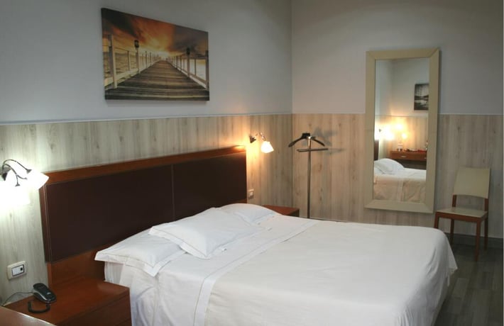 Hotel Tonic