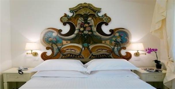 Arcom Palace