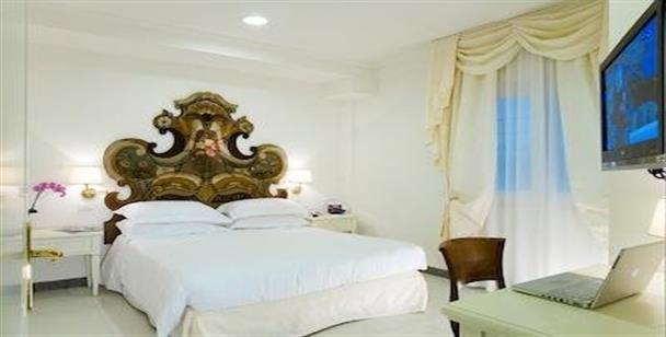 Arcom Palace