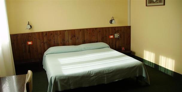 Giappone Inn Parking Hotel