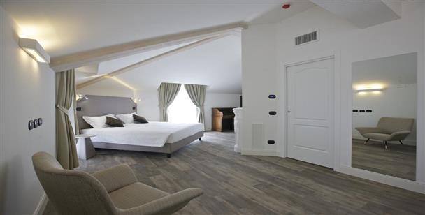 Al Campanile - Luxury Suites & Apartments