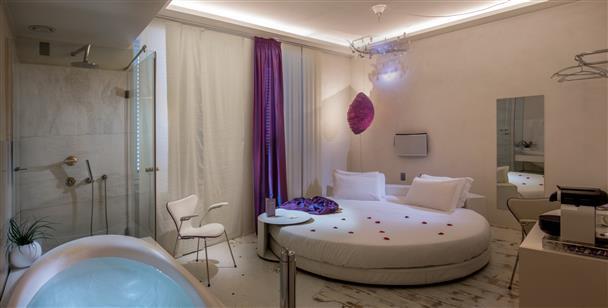 Suite Sistina for Brave Lovers