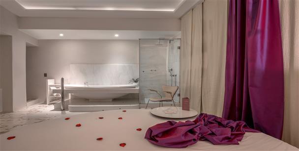 Suite Sistina for Brave Lovers