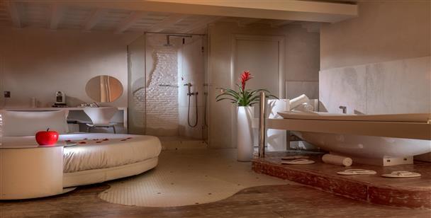 Suite Sistina for Brave Lovers