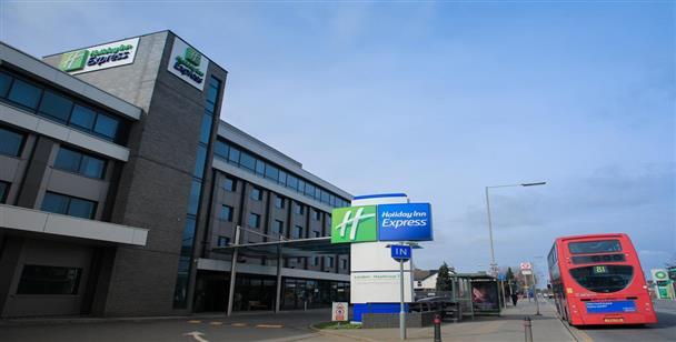 Holiday Inn Express Heathrow T5
