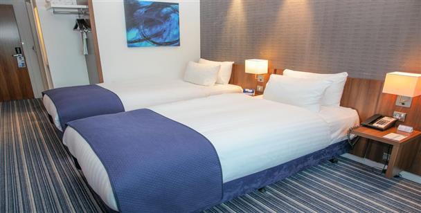 Holiday Inn Express Heathrow T5