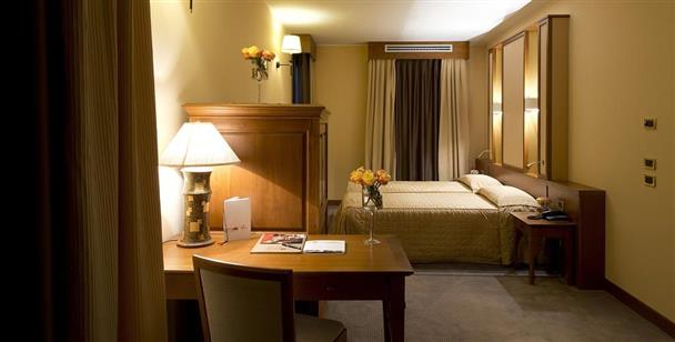 Thai Si Royal Thai Spa & Hotel