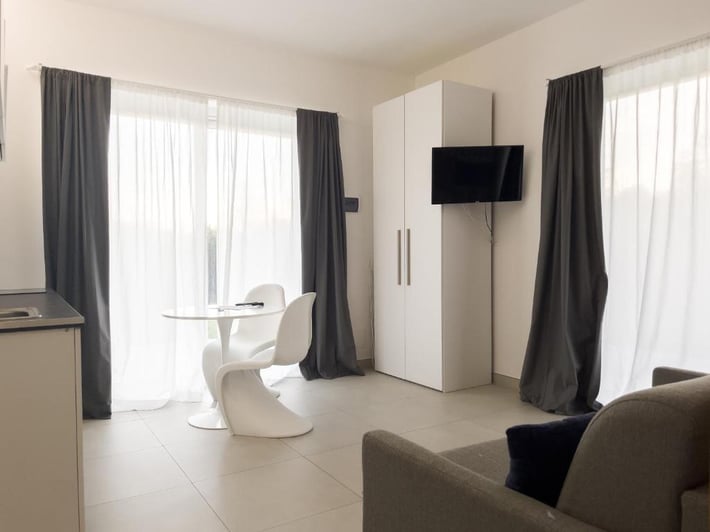 Le Village Sarzana