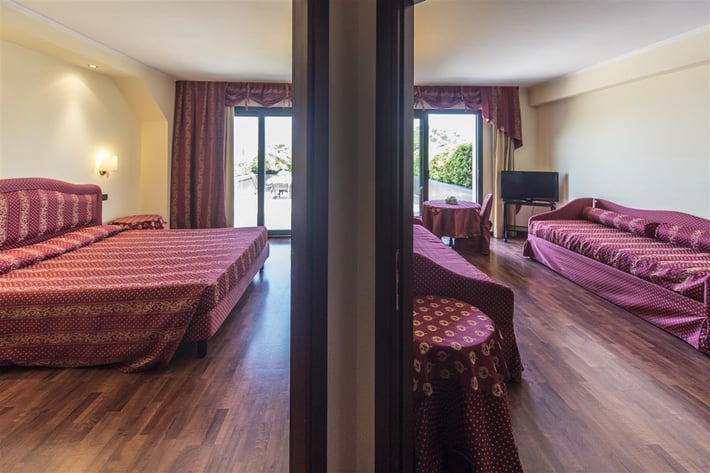 Admiral Hotel Villa Erme