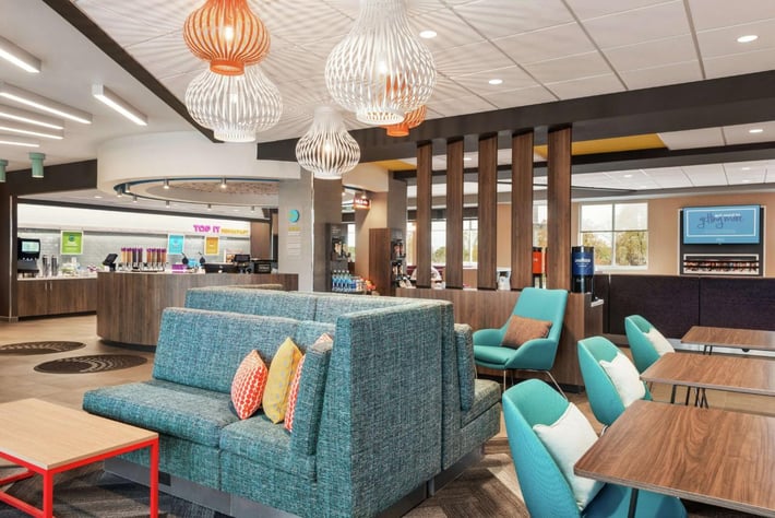 Tru by Hilton Milwaukee Brookfield