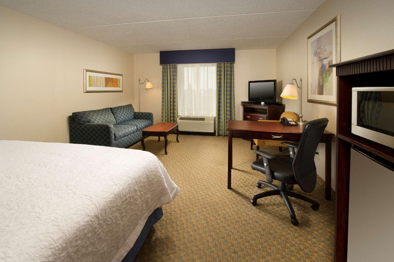 Hampton Inn Syracuse Clay