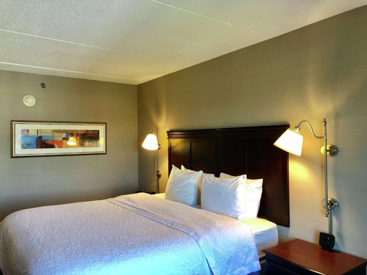 Hampton Inn Syracuse Clay
