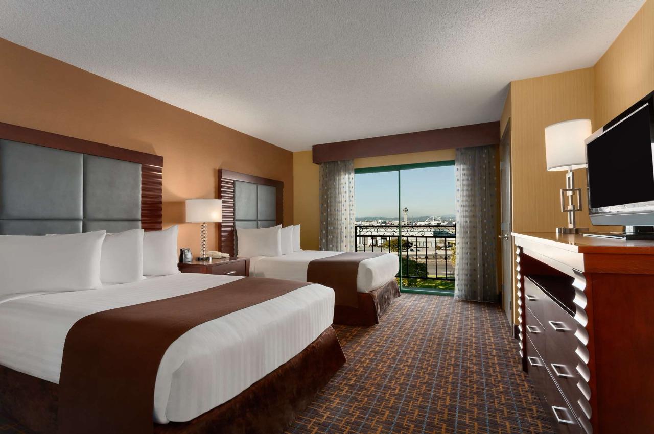 Embassy Suites by Hilton Los Angeles-Intl Airport South